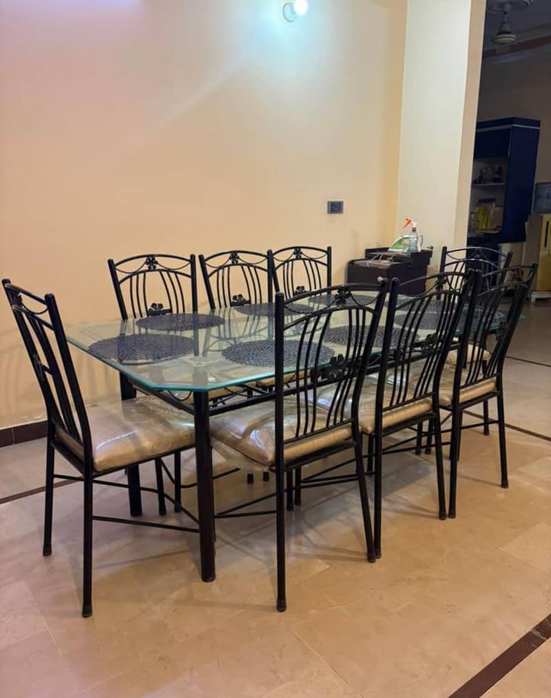 8 seater dining table 0