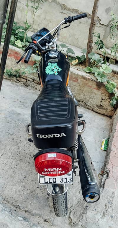 Honda 125 jenwen condition documents jenwen number plate golden number