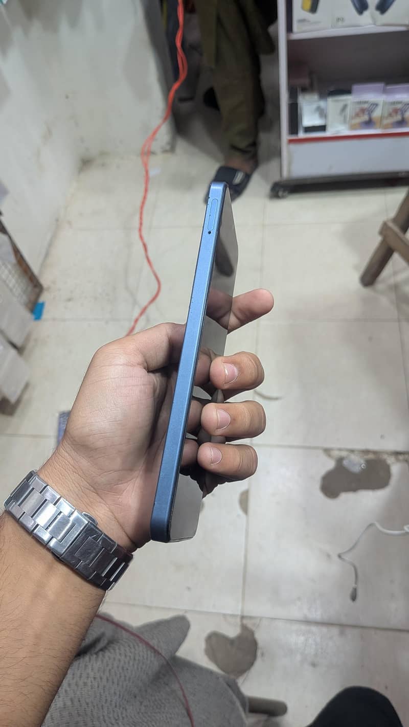 Realme C63 3