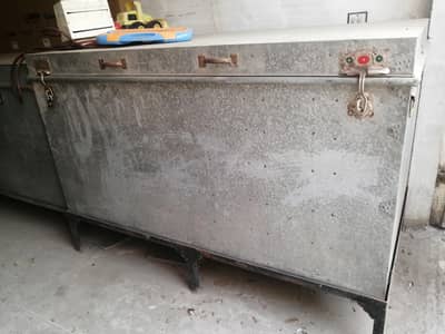 steel trunks or paitee