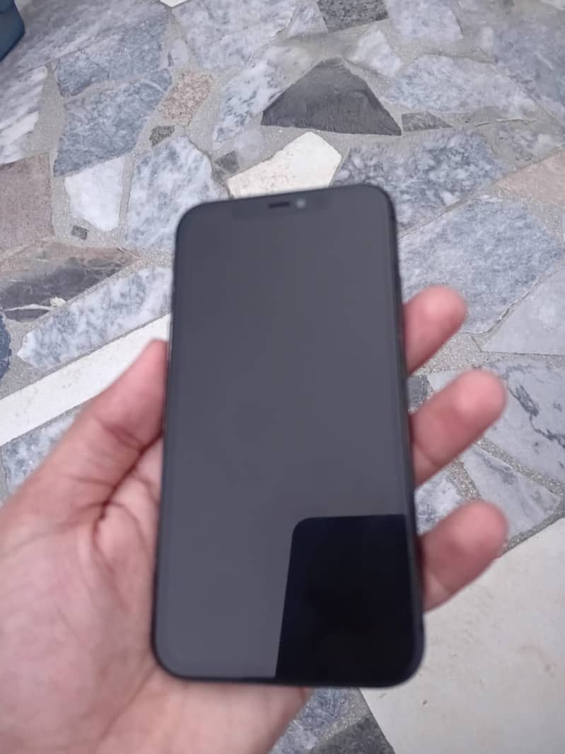 Apple iPhone 11 2
