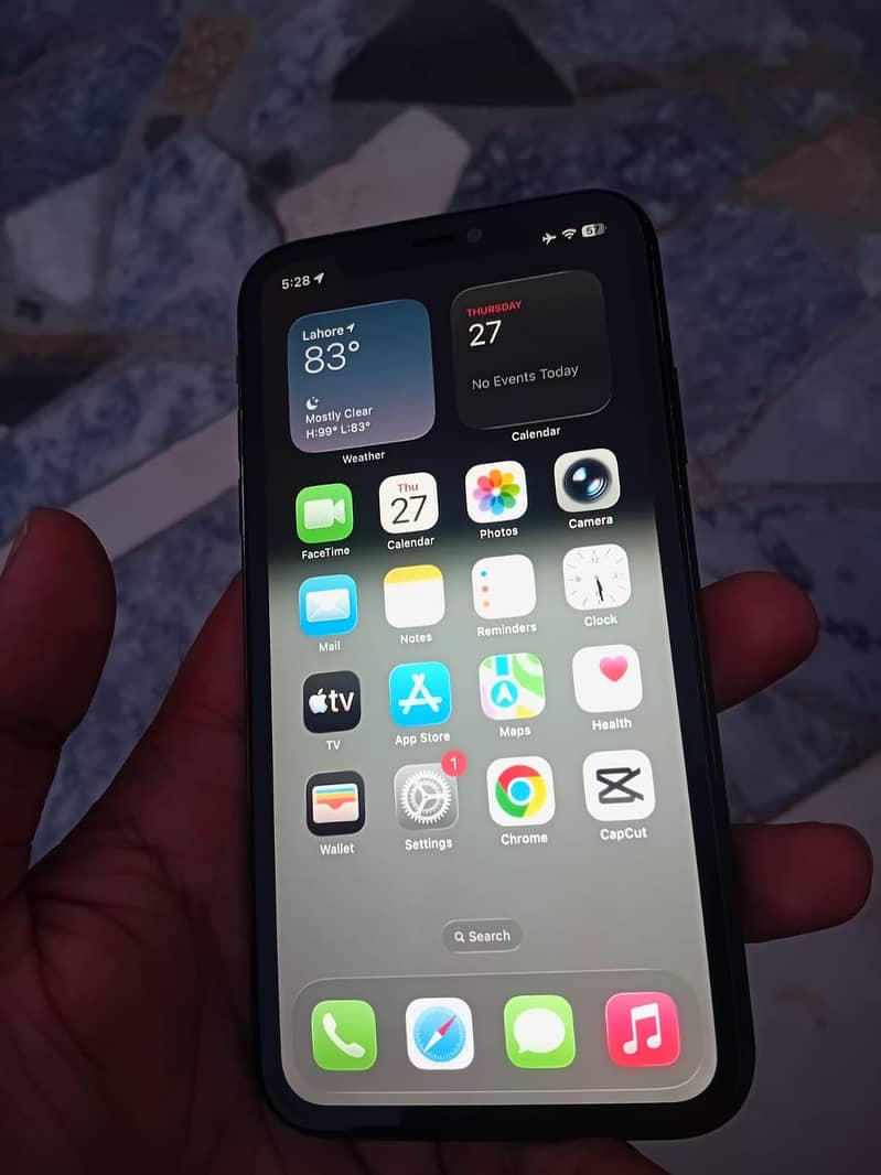 Apple iPhone 11 7