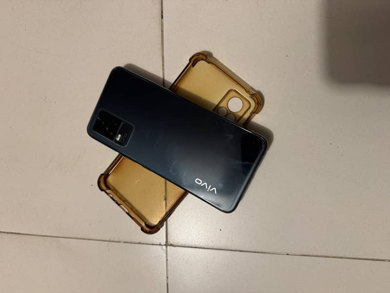Vivo V21e 1