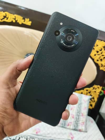 Sharp Aquos R7 12/256 Official PTA