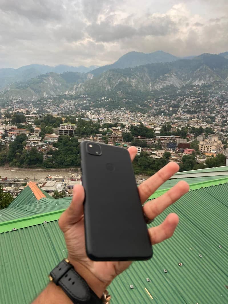 Google Pixel 4a 7