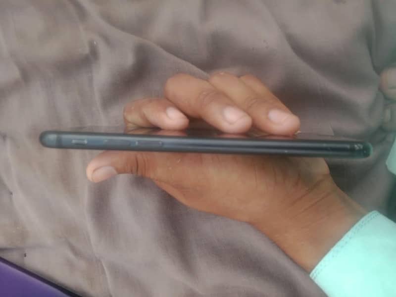 Apple iPhone 7 5