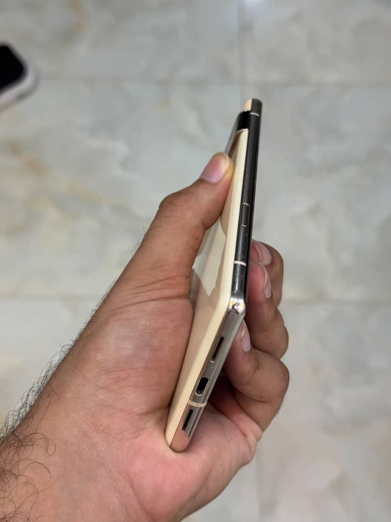 Google Pixel 6 Pro 2