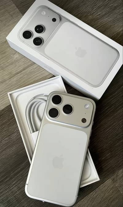 iPhone 17 pro max silver 256 GB Physical + Esim