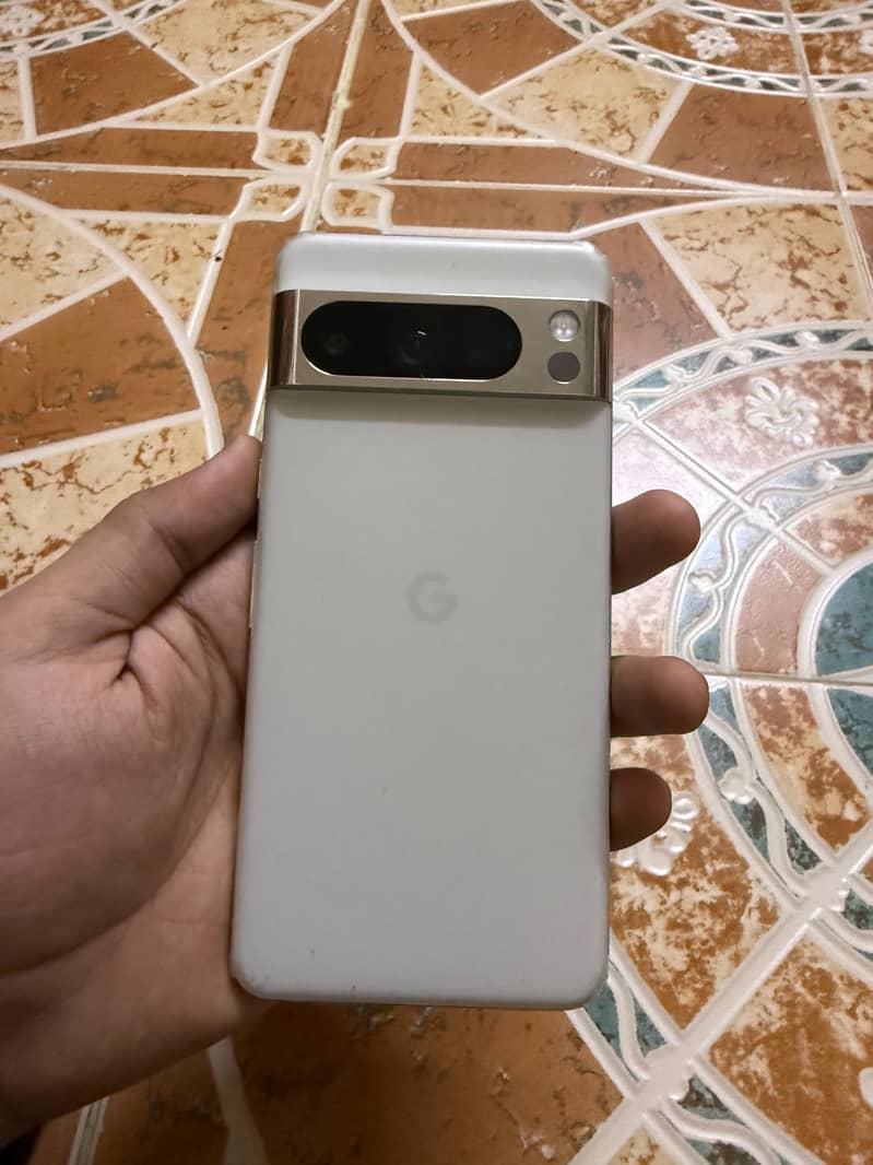 Google Pixel 8 Pro 0