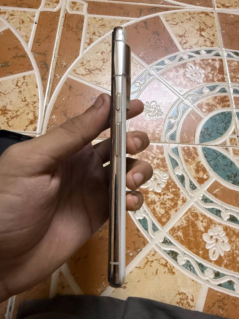 Google Pixel 8 Pro 5