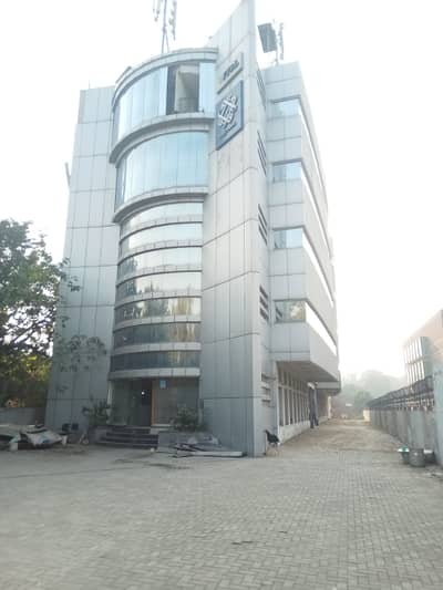 GULBERG ESTATE OFFER,5 KANAL COMMERCIAL BUILDING FOR SALR IN MAIN BOULEVARD GULBERG LAHORE