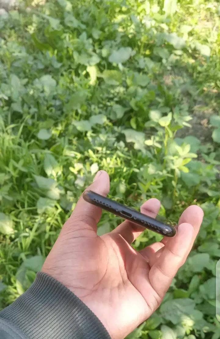 Apple iPhone SE 2