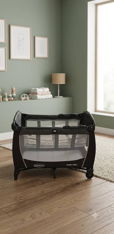 Graco Pack 'n Play Playard with Bassinet & Changing Station