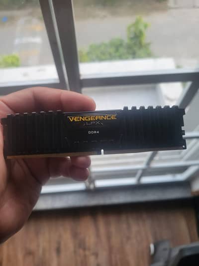 Corsair Vengeance LPX 8GB (1x8GB) DDR4 DRAM 2666MHz C16 Memory Kit