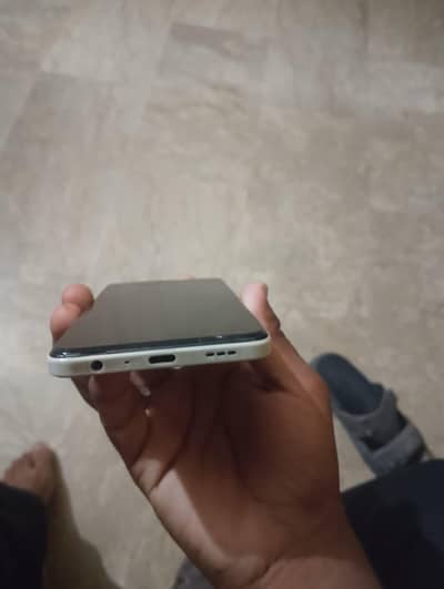 OPPO F21 Pro