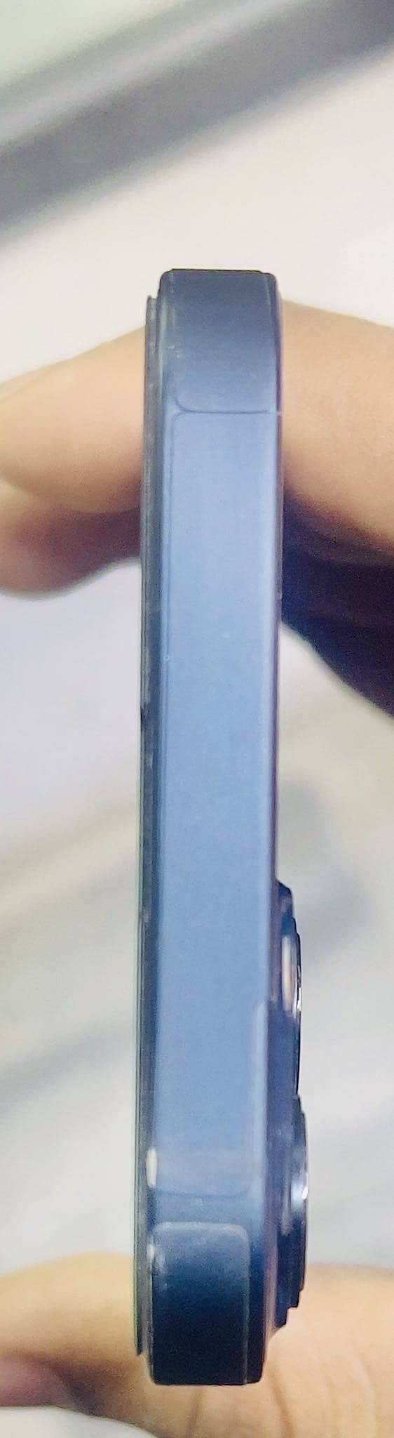 Apple iPhone 13 4