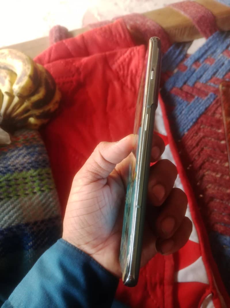 One Plus 10 Pro 6