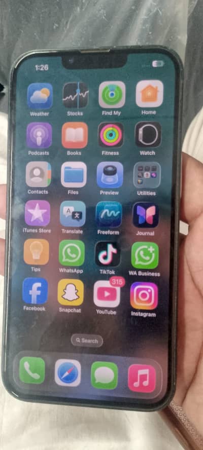 Apple iPhone 13