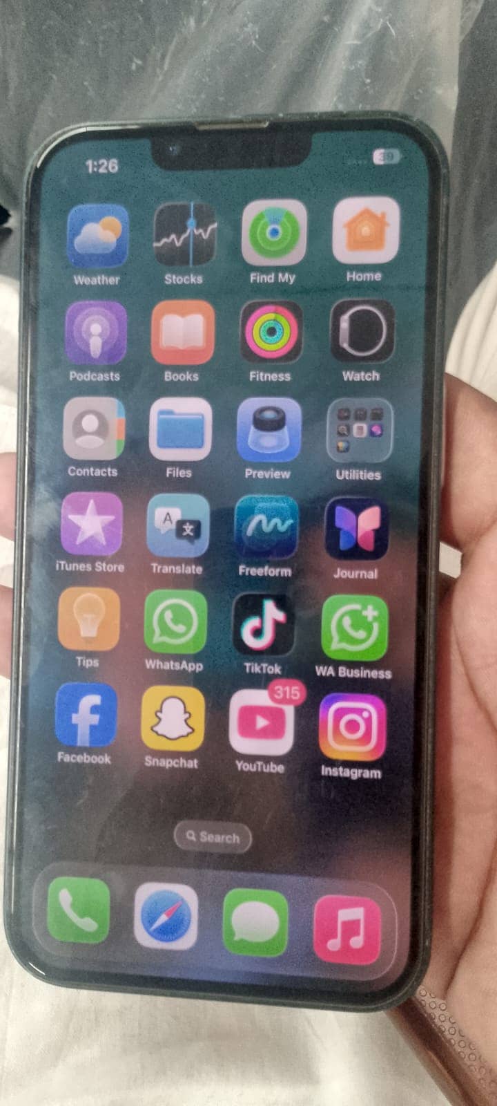 Apple iPhone 13 0