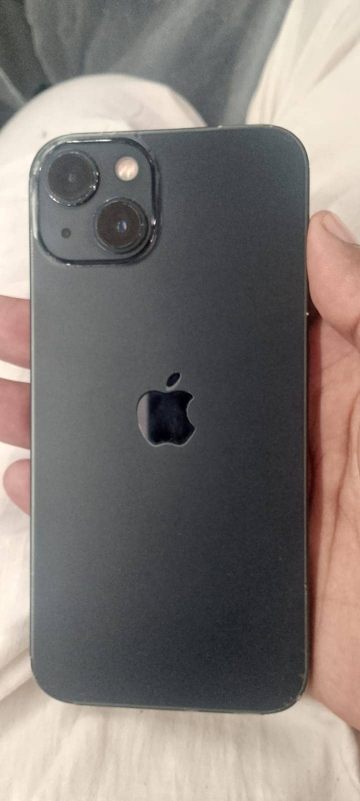 Apple iPhone 13 1