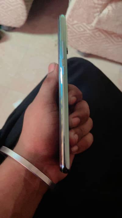 Vivo S1