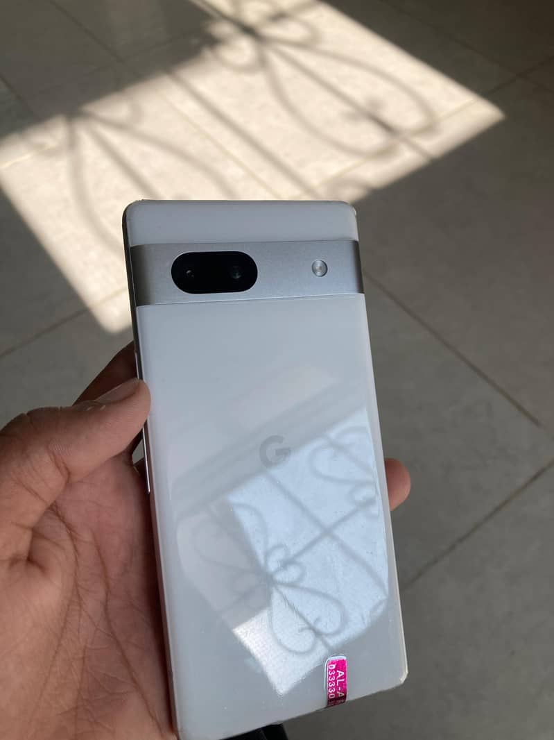 Google Pixel 7a 2