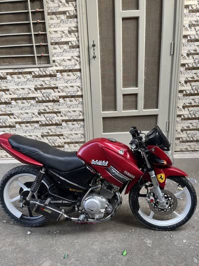 Yamaha ybr 2015 model modified