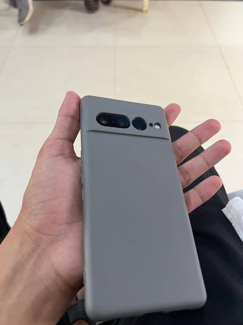Google Pixel 7 Pro 8
