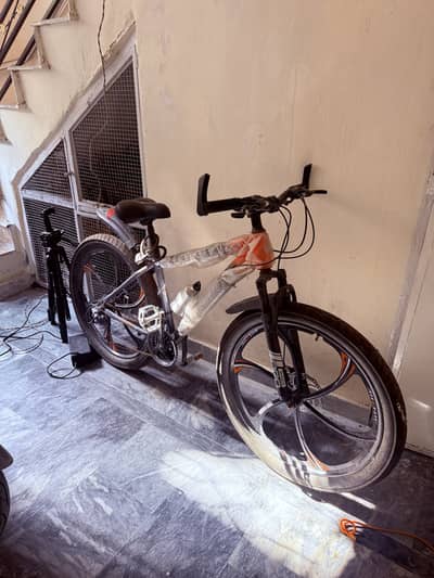 26 Inch Imported Cycle with 12 Gear System only 2 weeks used