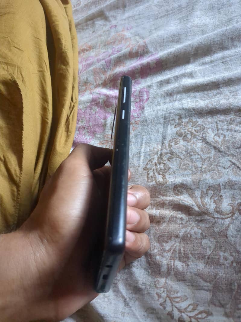 Samsung Mobile Note 9 3