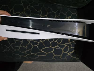 Sony PlayStation 5 Disc Edition + GTA 5 Original Disc + 2 Controllers