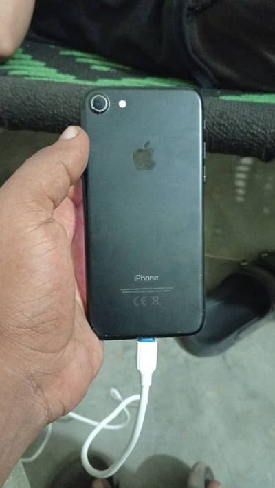 Apple iPhone 7