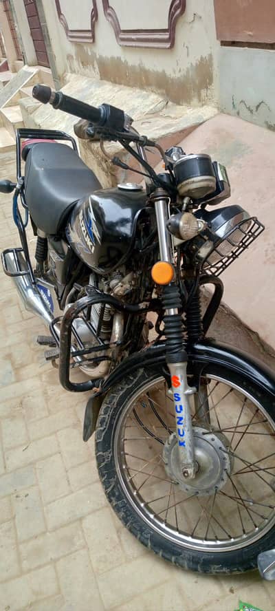Suzuki GS150