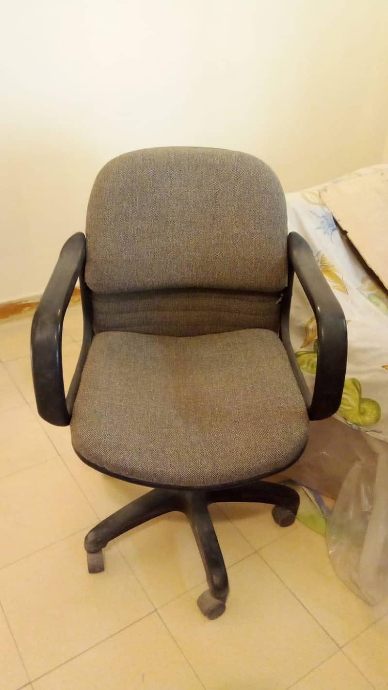 3 used computer chairs 1