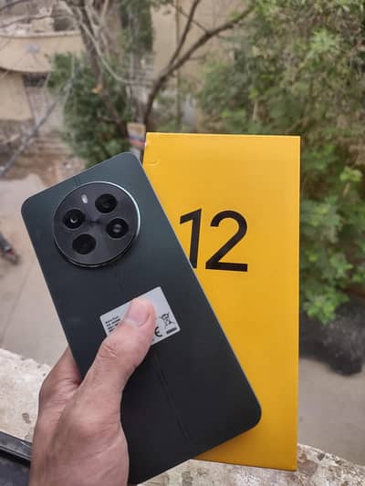 Realme 12