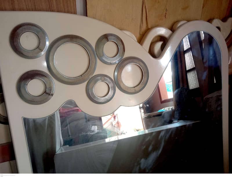 Dressing Table 7