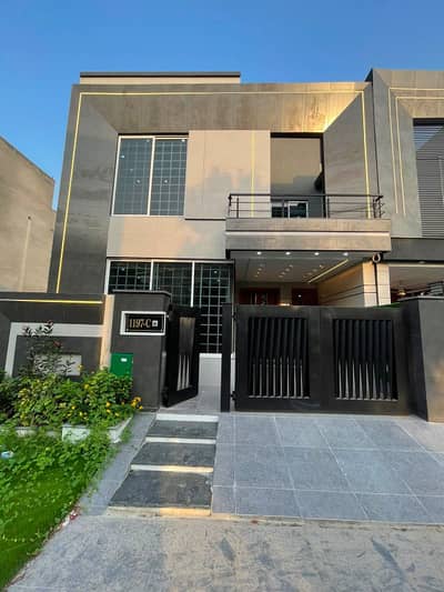 5 MARLA HOUSE IS AVAILABLE FOR RENT IN BAHRIA TOWN SECTOR C