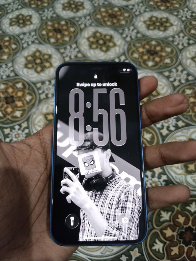 Apple iPhone 12 mini 1