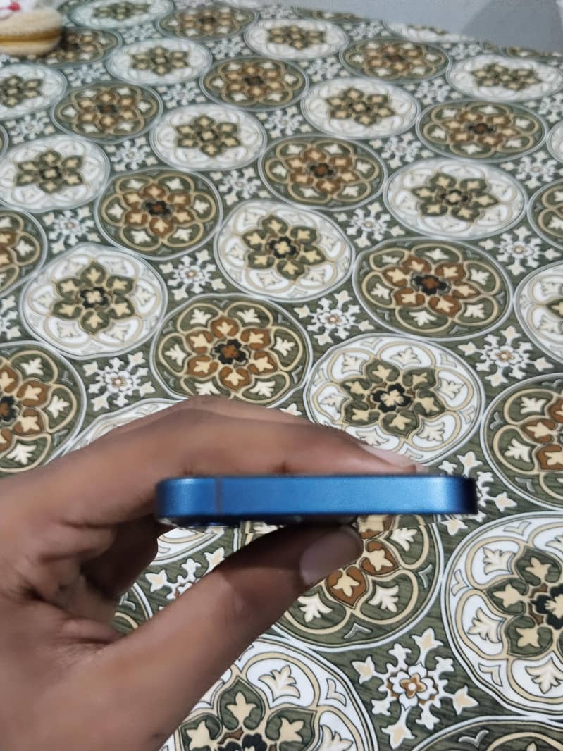 Apple iPhone 12 mini 5
