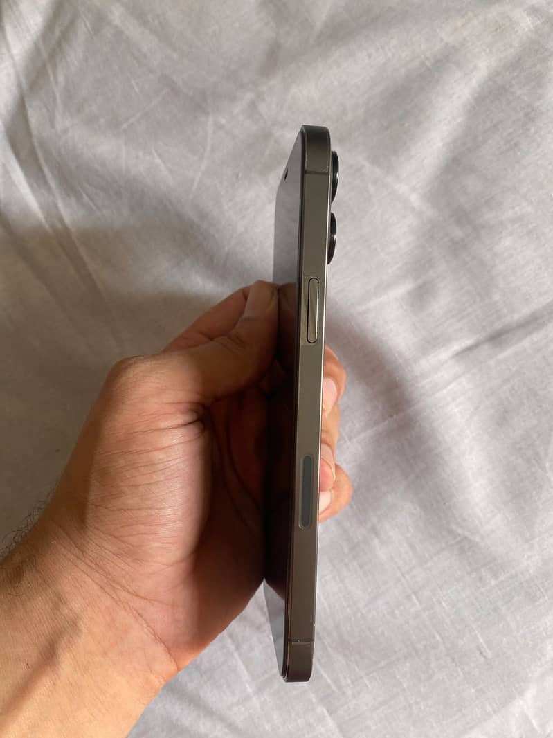 Apple iPhone 12 Pro Max 3