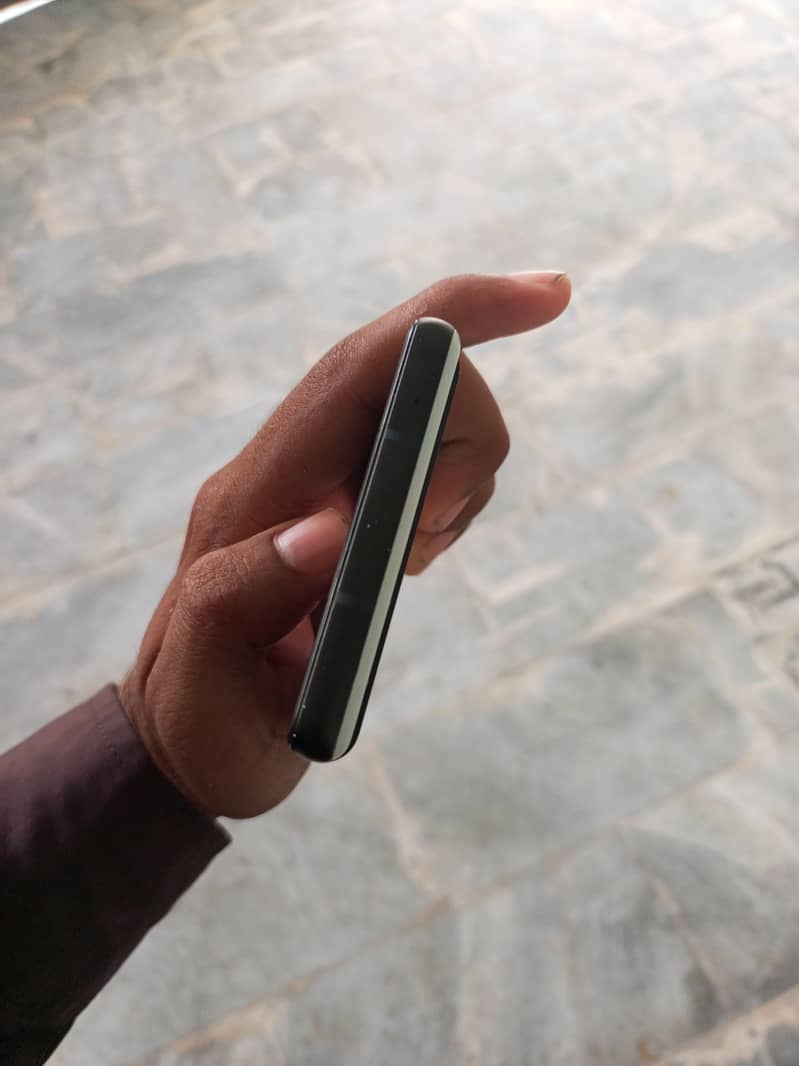 Google Pixel 6a 4
