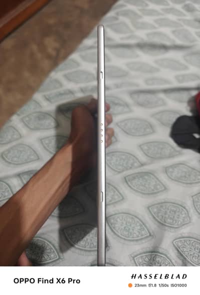 SAMSUNG S4 TAB (CLEAN CONDITION)