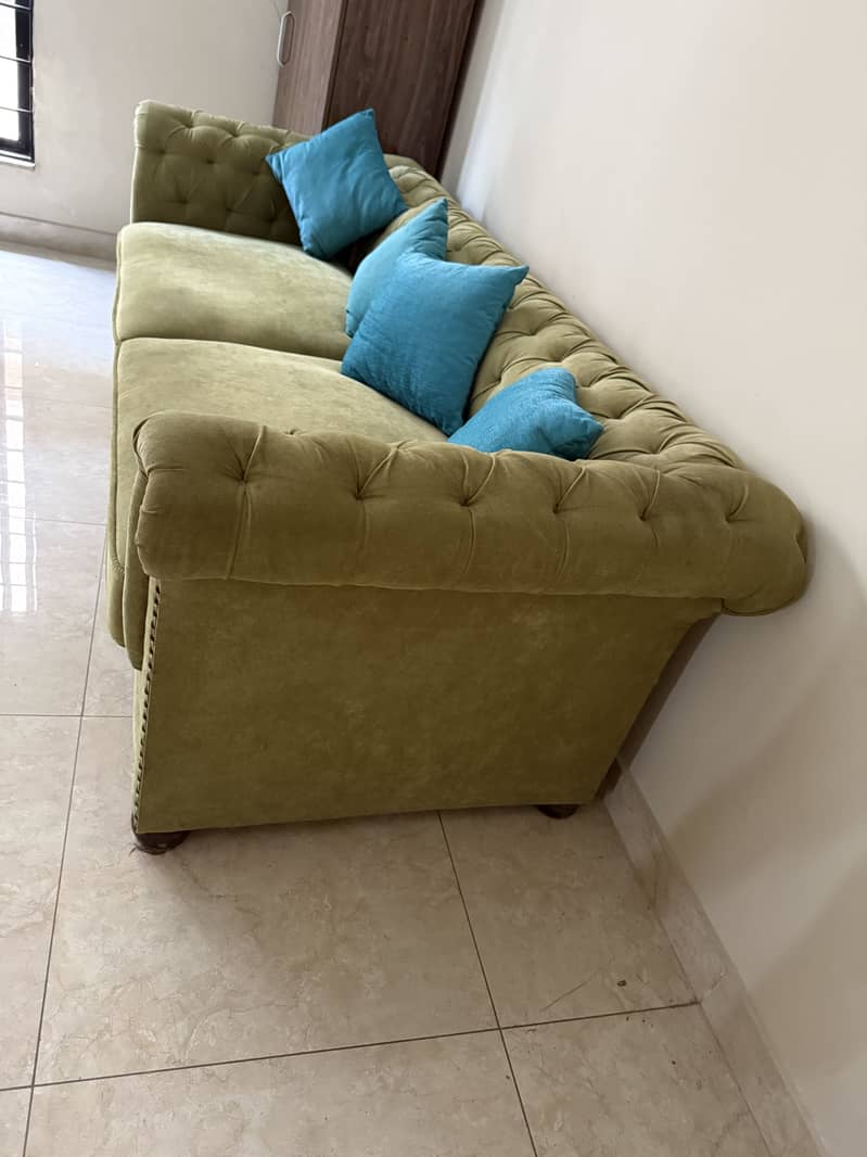 Sofa chestnut design 2