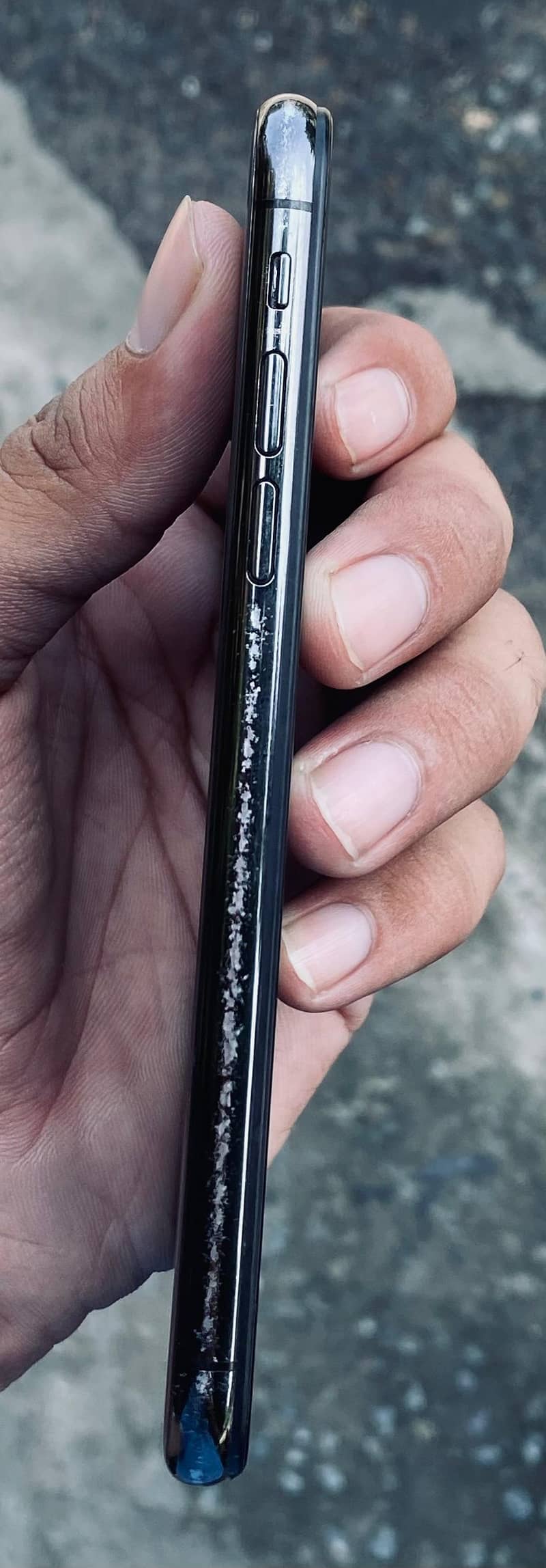Apple iPhone X 4