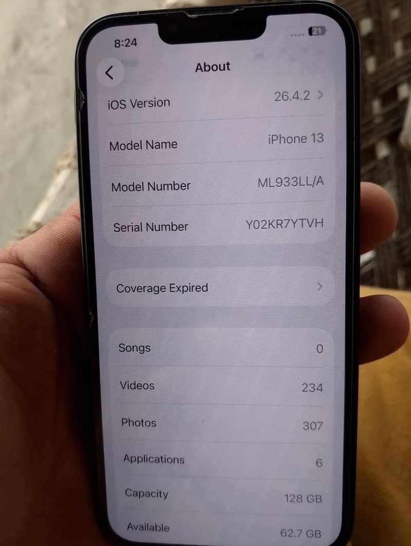 Apple iPhone 13 0