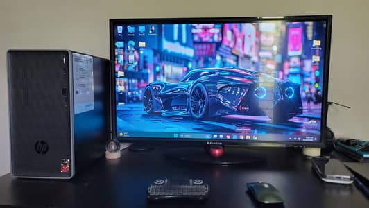 Gaming PC , HP pavilion 590 with 32inch ecostar led tv