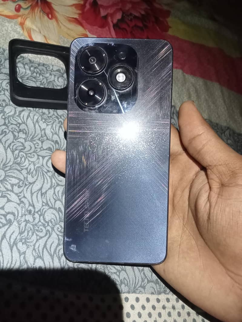 Tecno Spark 20C 2