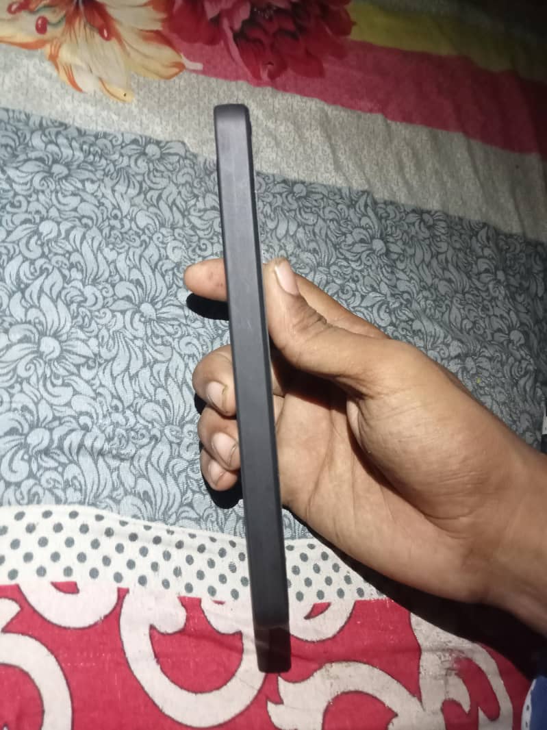Tecno Spark 20C 4