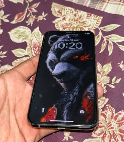 Iphone xs and Techno pova for Exchange