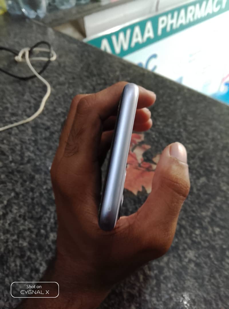 Apple iPhone 11 2